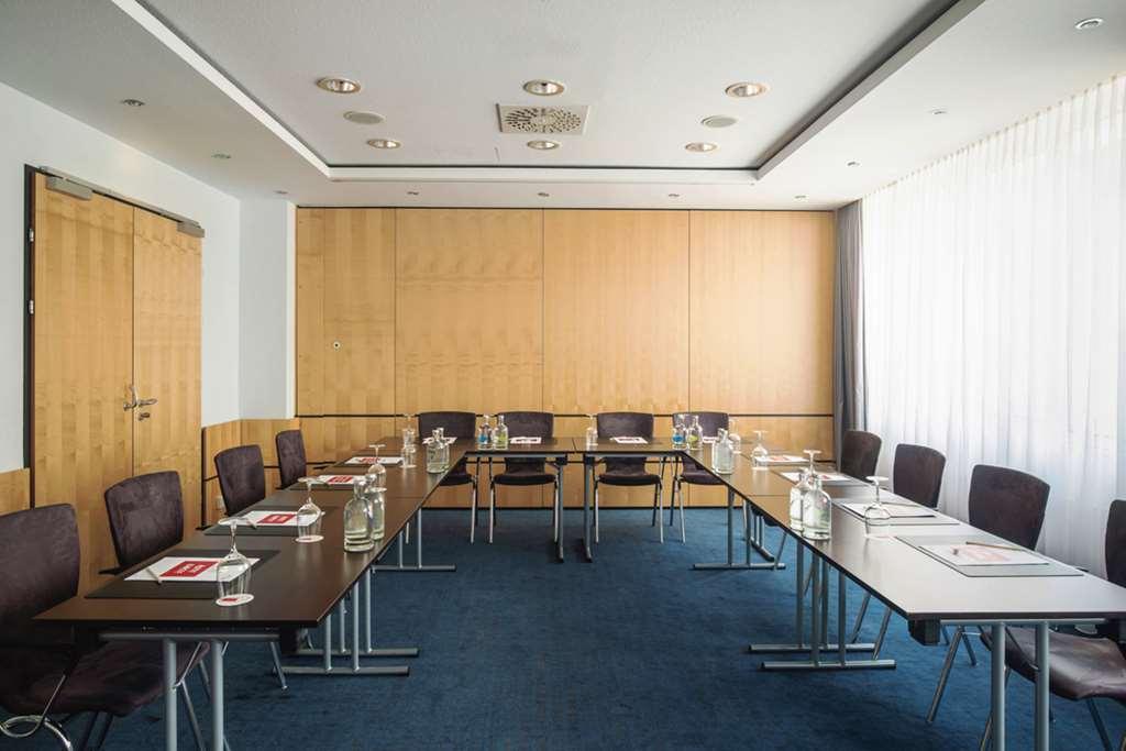 Intercityhotel Vienne